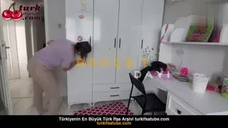 Zeynep Tümbek, Youtube’a Katılın 18 Bölüm, Seyret