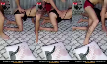 Üvey Abla Sakso Sikiş Eşya Düşürdü