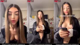 Elanur Ayan’ın Siyah Gömlekli Yayın Videosu